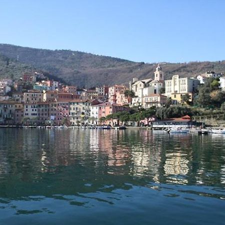 费扎诺Carugio Del Fezzano住宿加早餐旅馆 外观 照片