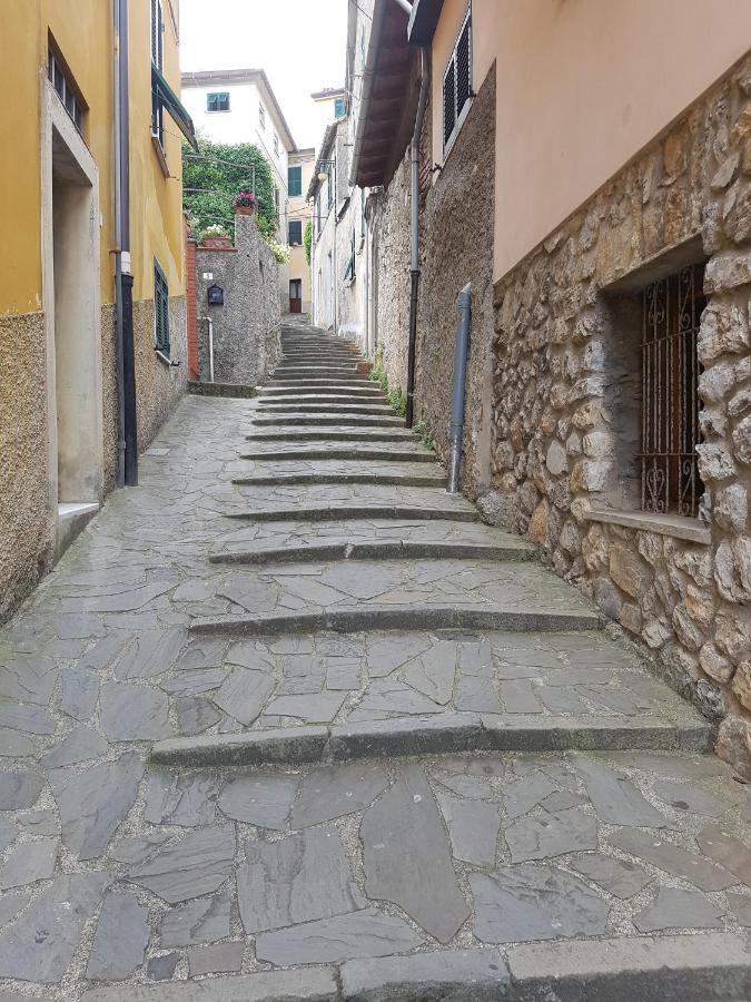 费扎诺Carugio Del Fezzano住宿加早餐旅馆 外观 照片