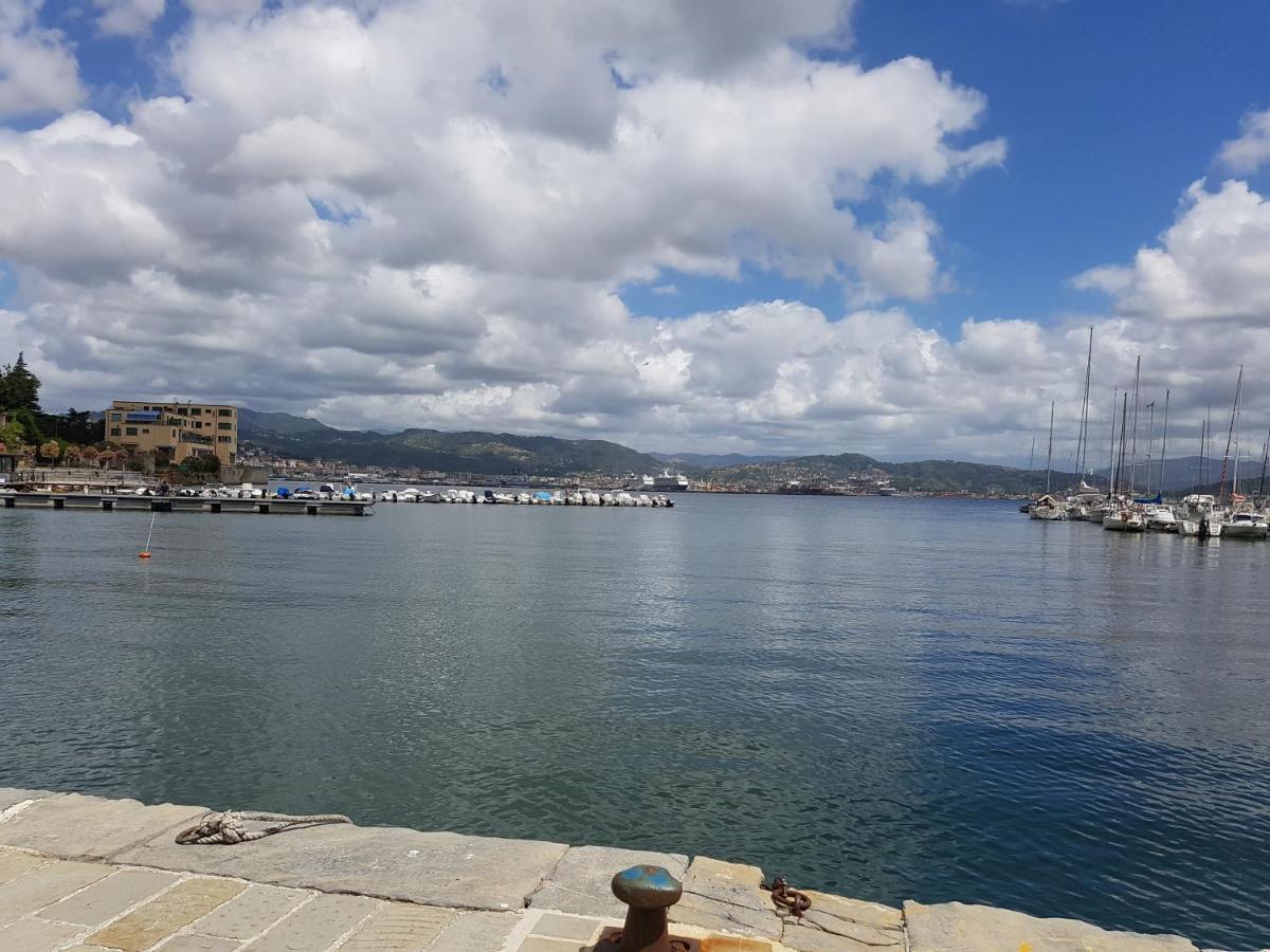 费扎诺Carugio Del Fezzano住宿加早餐旅馆 外观 照片